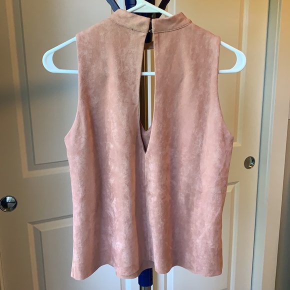 Design Lab faux suede choker neck top - Picture 3 of 5